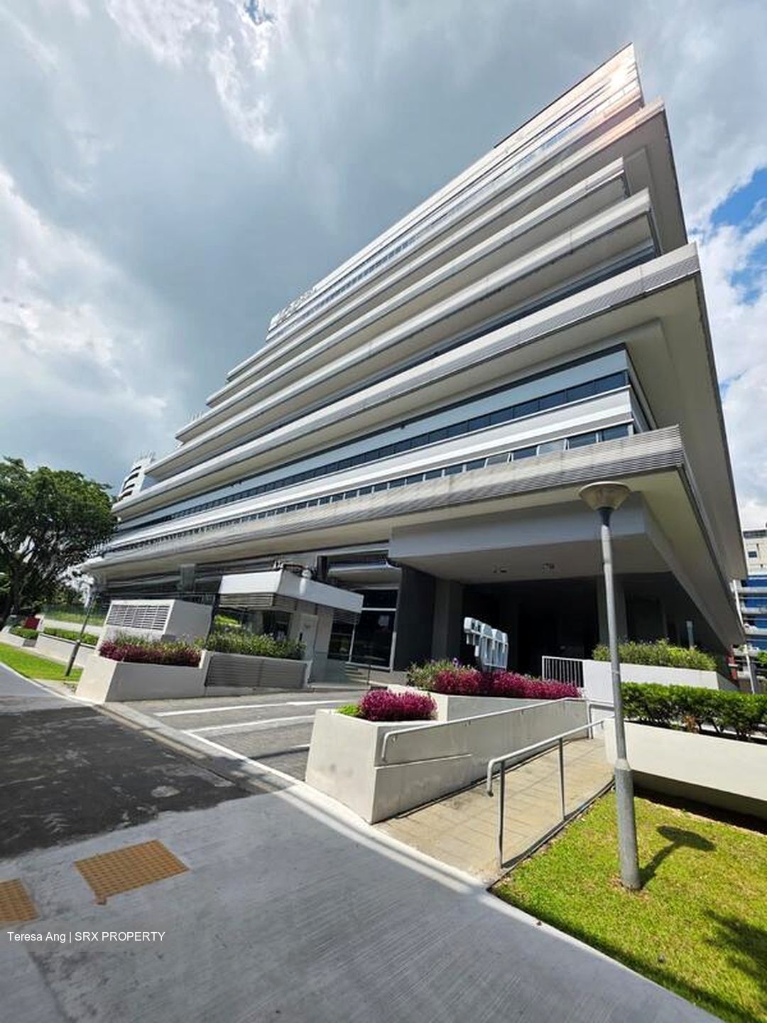 100 Pasir Panjang (D5), Factory #520472351